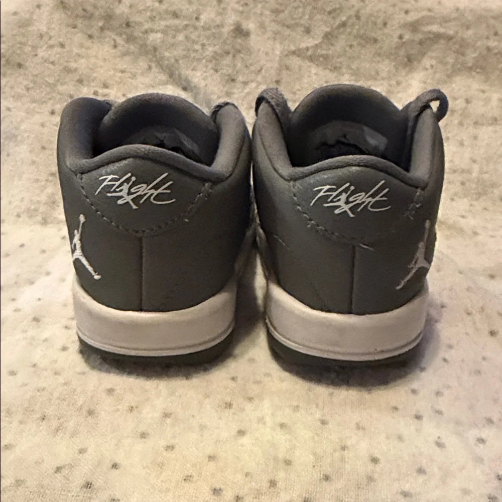 Jordan Flight Origin 3 size 4C toddler